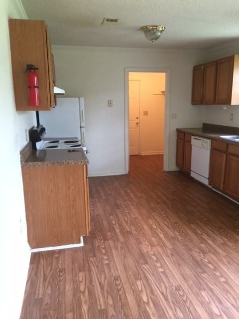 4564 Garwood Dr - Photo 3 of 24