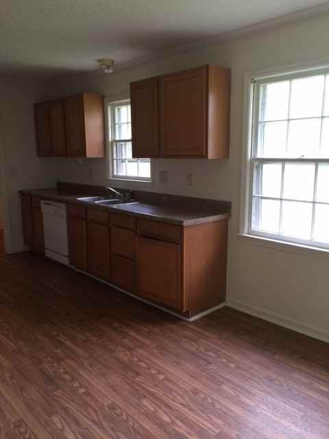 4564 Garwood Dr - Photo 4 of 24