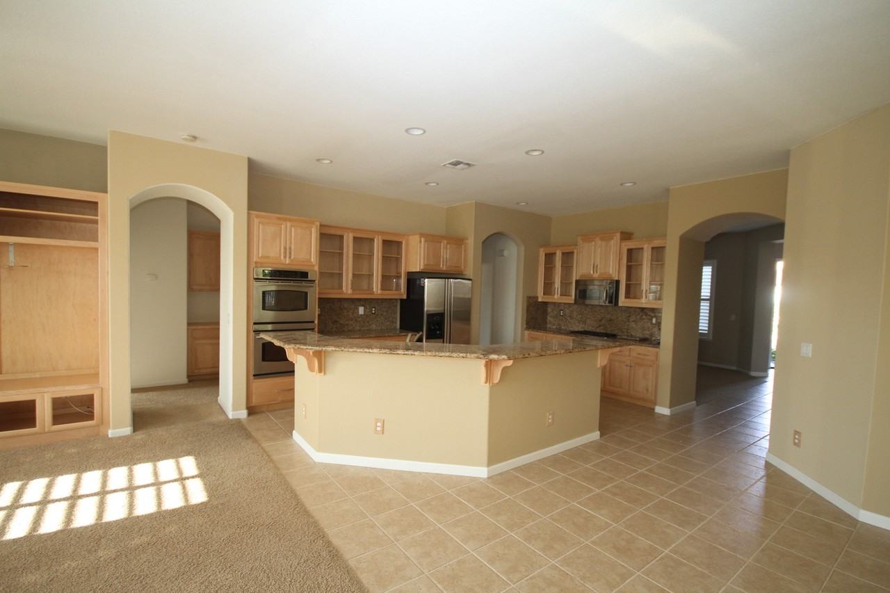 7008 Elvora Way - Photo 7 of 15