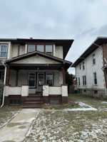 featured image of 937 S 12th St