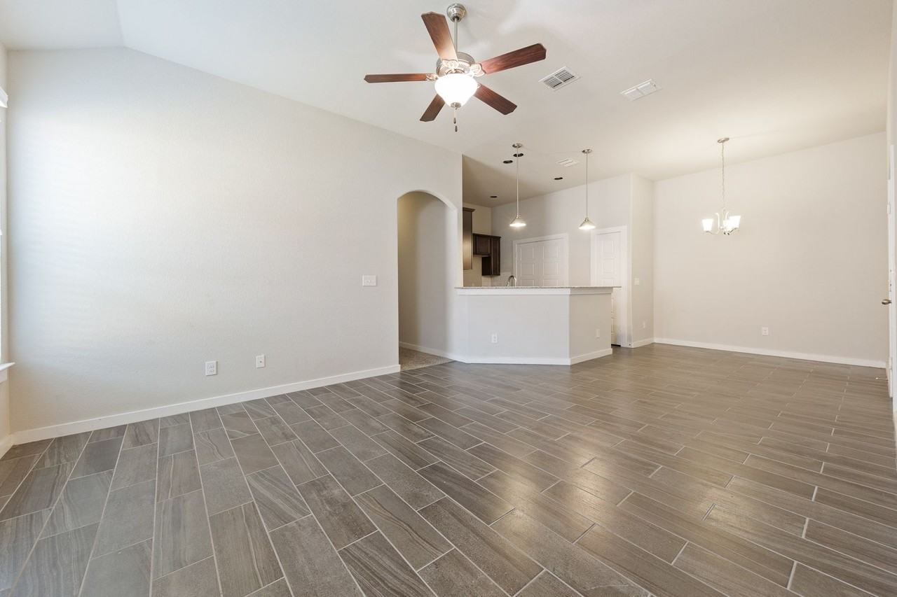 111 Calm Water Loop - Photo 3 of 23