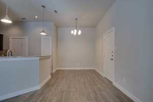 912 Skyview Dr - Photo 4 of 12