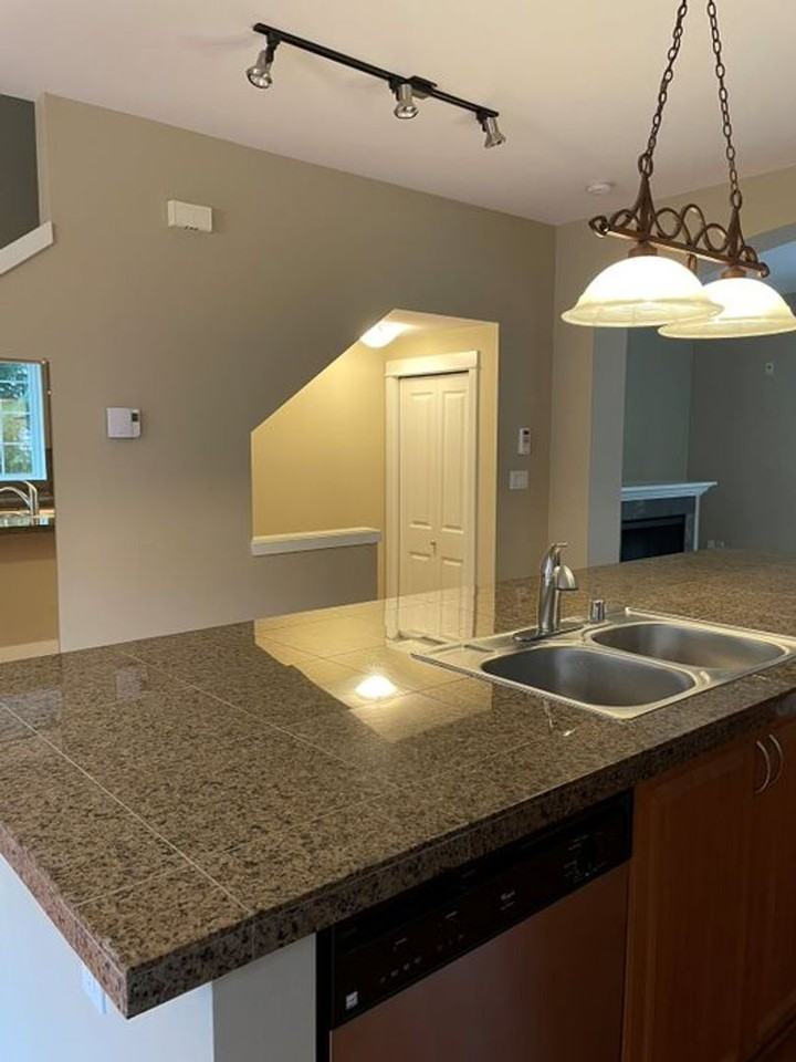 22566 Ne Alder Crest Ln - Photo 6 of 39