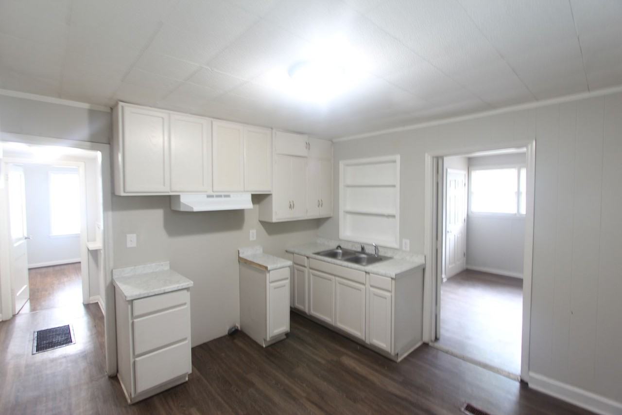 224 69th Pl N - Photo 5 of 14