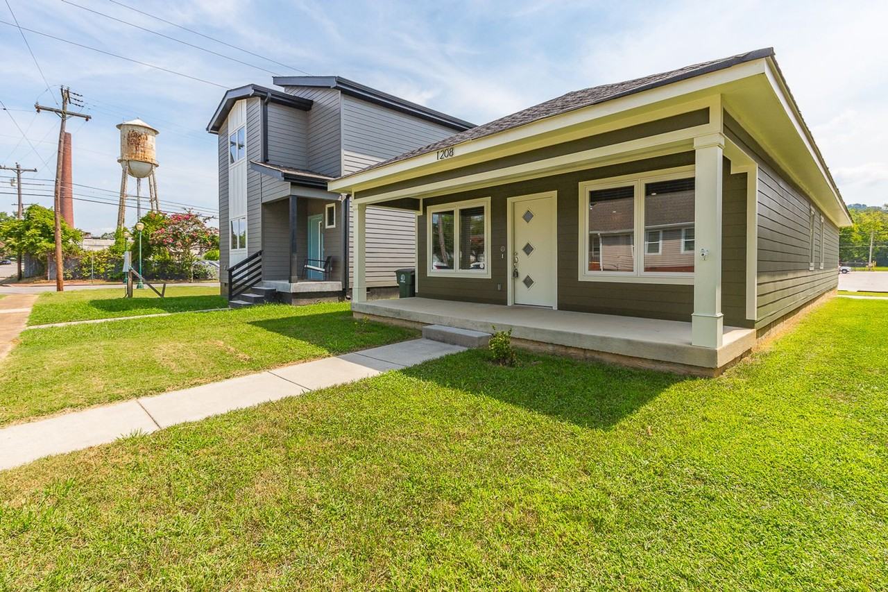 1208 S Lyerly St - Photo 3 of 29