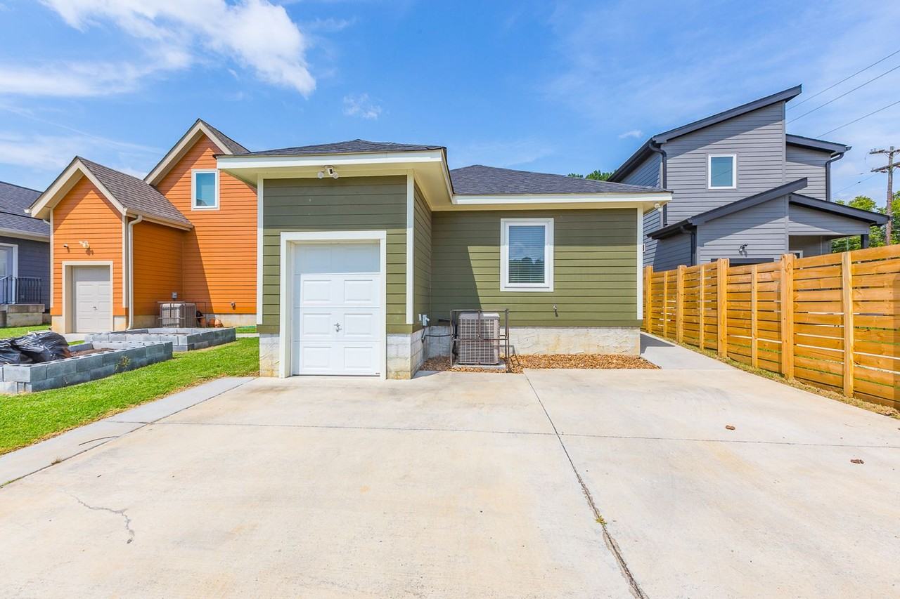 1208 S Lyerly St - Photo 5 of 29