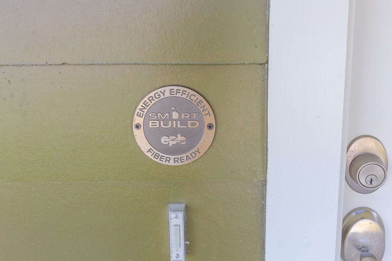 1208 S Lyerly St - Photo 6 of 29