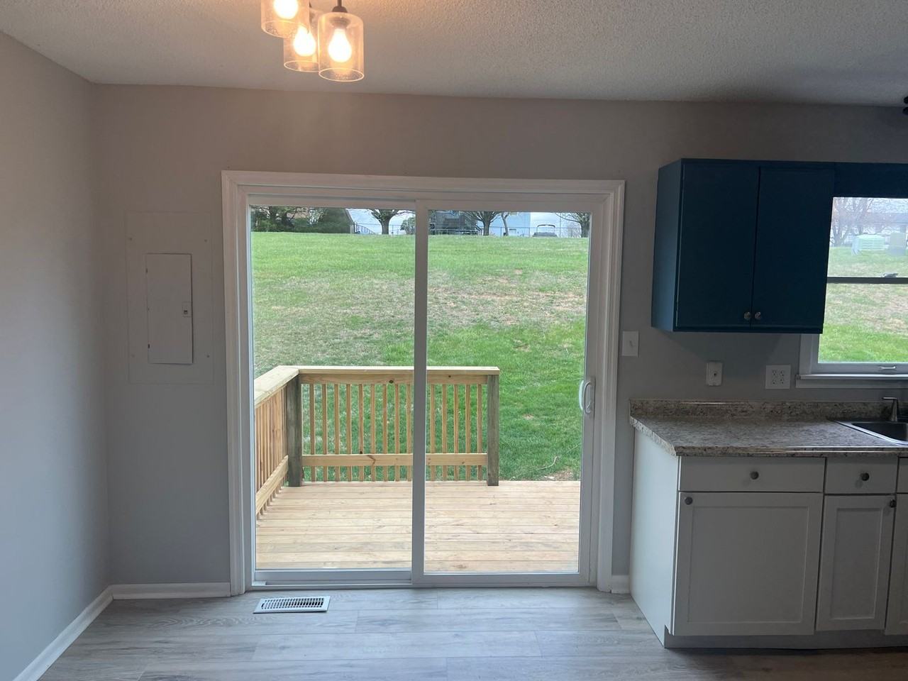 150 Oakcrest Cir - Photo 3 of 29