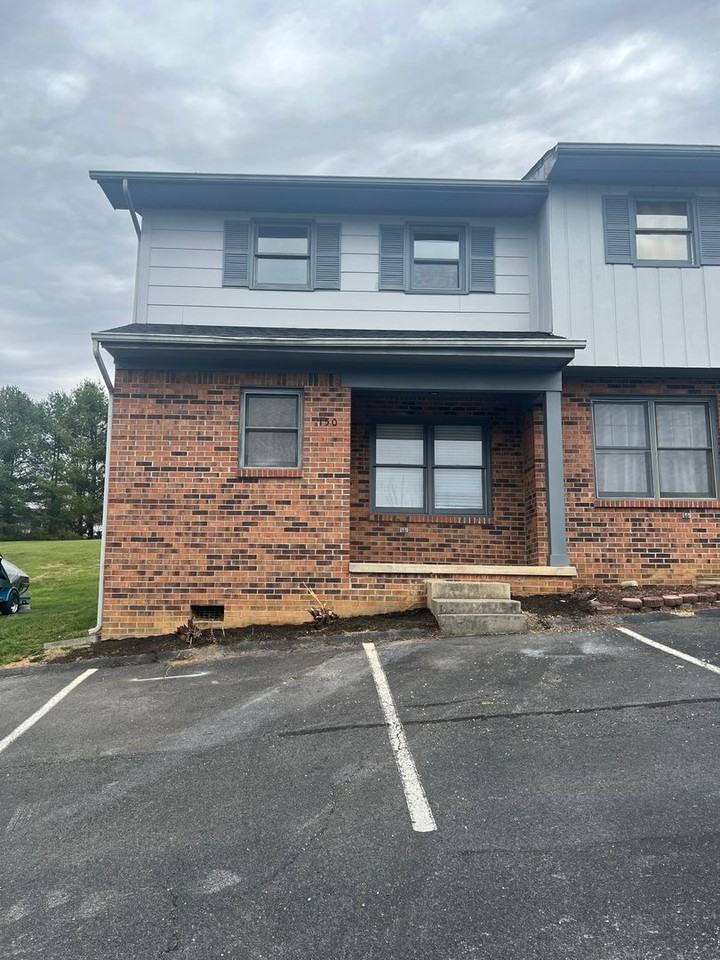 150 Oakcrest Cir - Photo 6 of 29