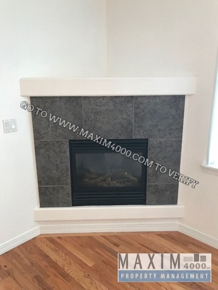 565 1/2 Garden Grove Ct - Photo 3 of 11