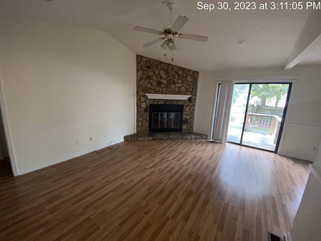 912 Drew Ct - Photo 5 of 23