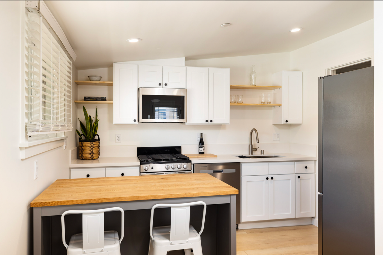 510 Chapala St - Photo 3 of 16