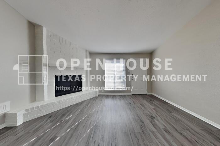 5315 Derbyshire Dr - Photo 5 of 20