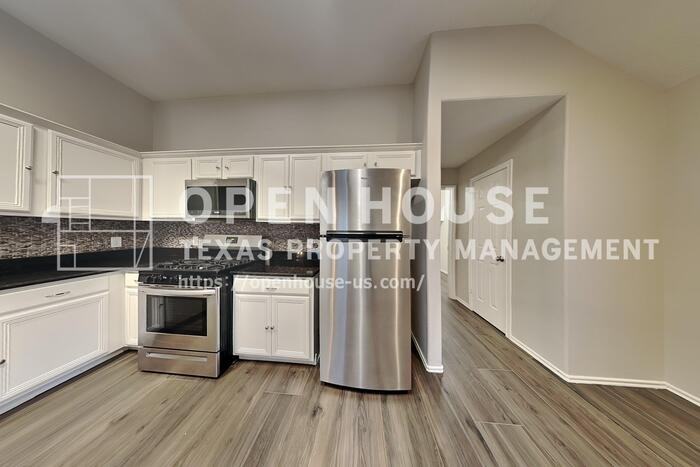 5409 Balmorhea Dr - Photo 6 of 22