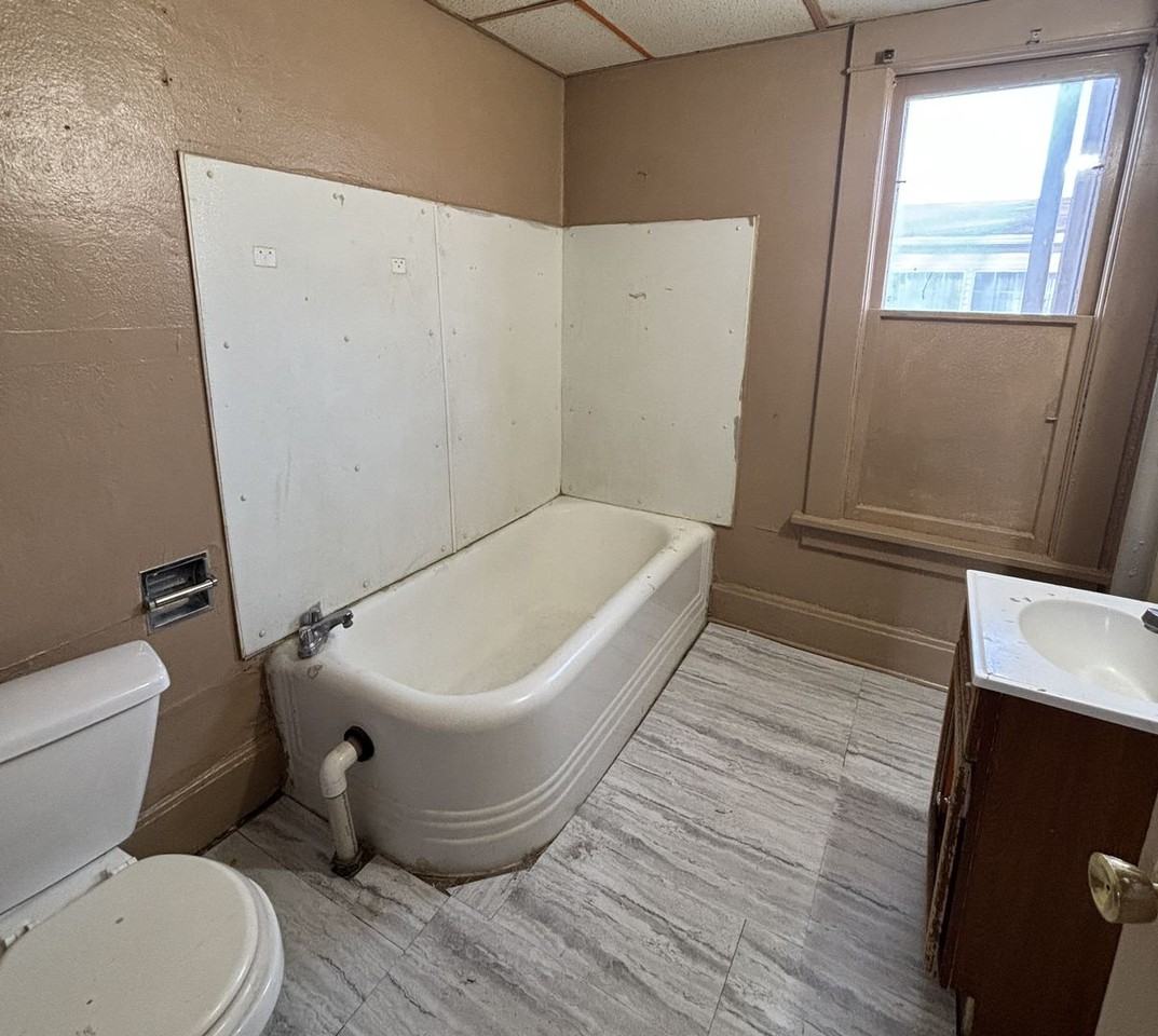 419 Ankeny St - Photo 6 of 6