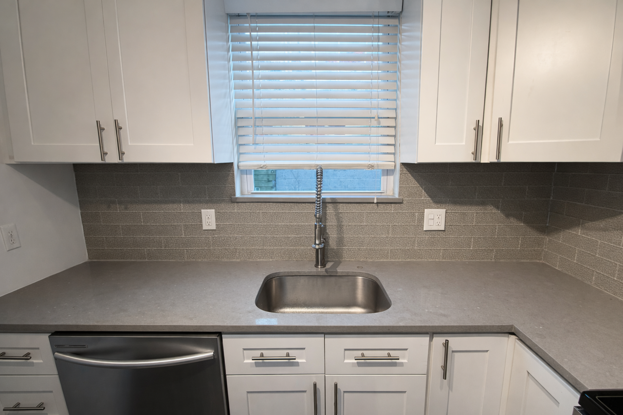 2244 Gerritt St - Photo 3 of 14