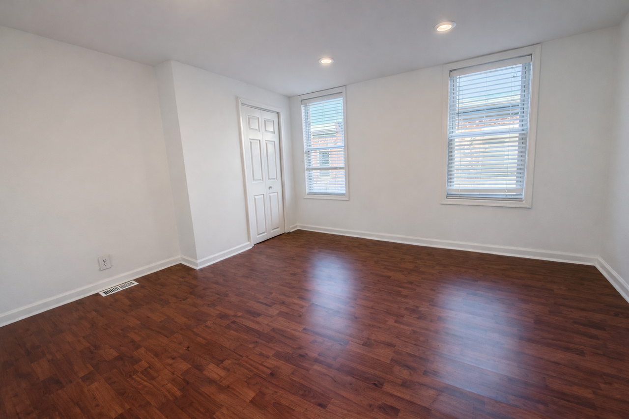 2244 Gerritt St - Photo 7 of 14