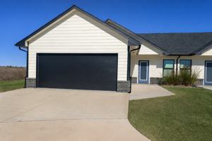 featured image of 1747/49 S Hickory Creek Ct