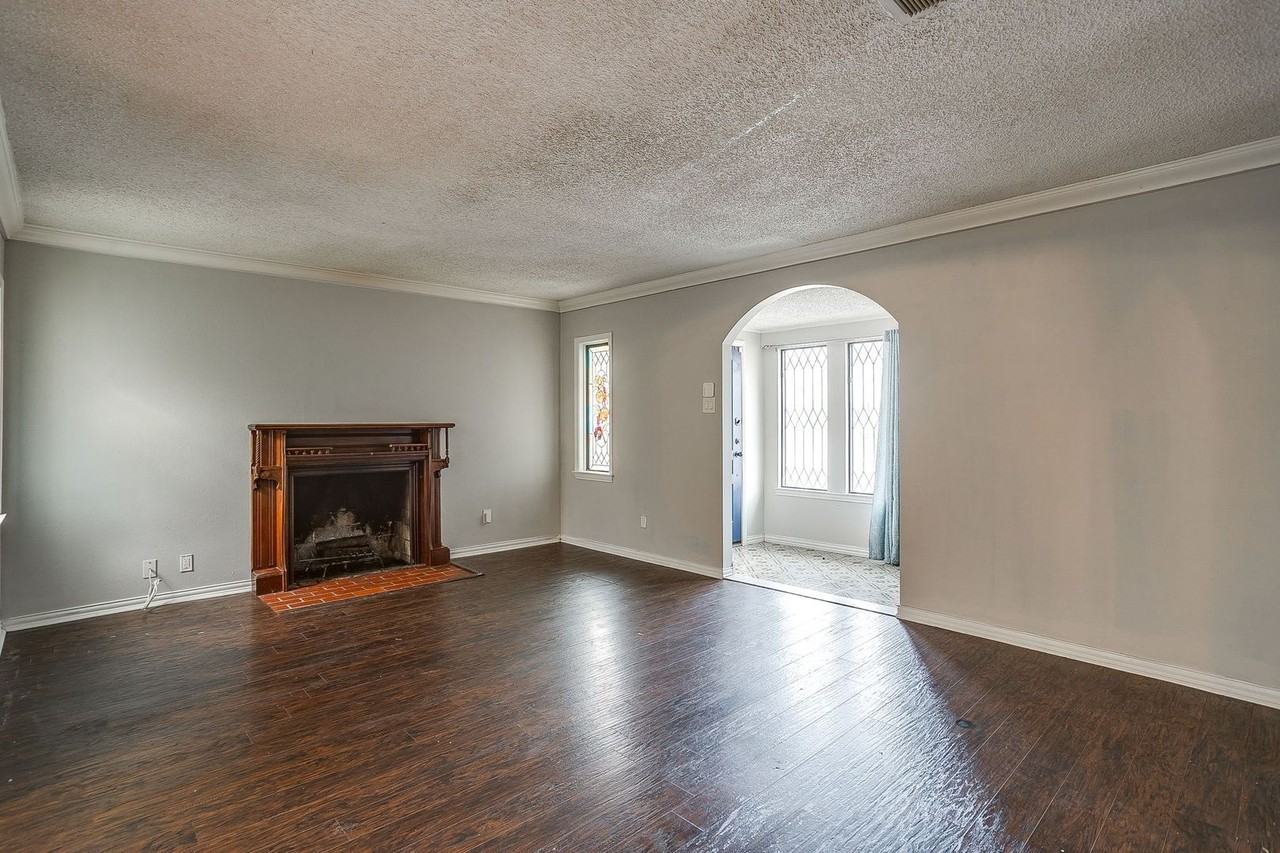 406 Bellevue Dr - Photo 7 of 47