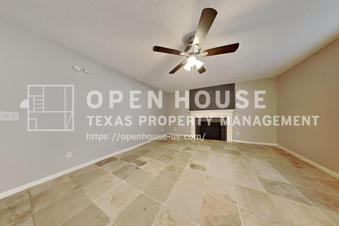 17322 Harmony Hill Dr - Photo 5 of 23