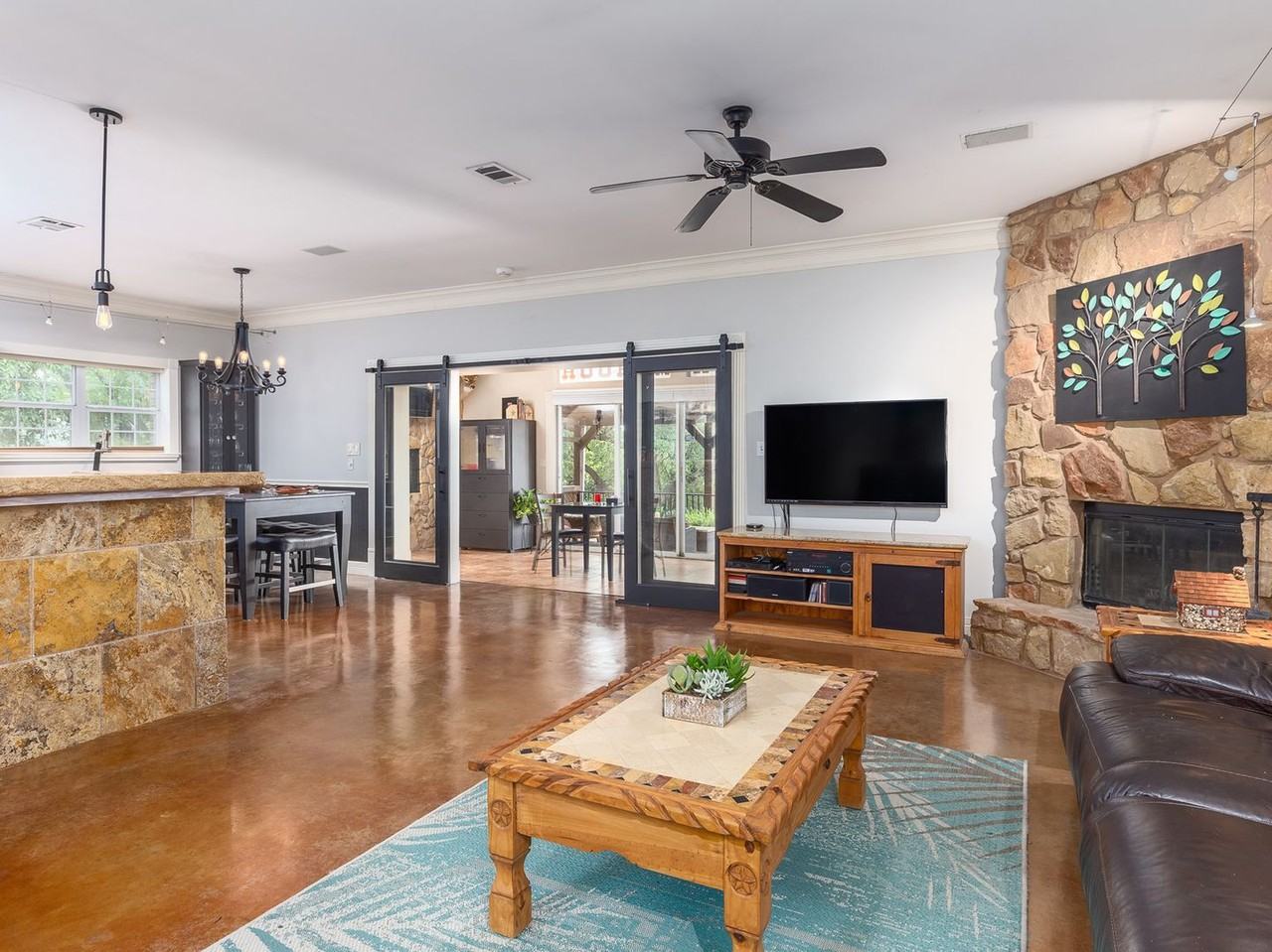 1900 Red Rock Dr - Photo 2 of 44