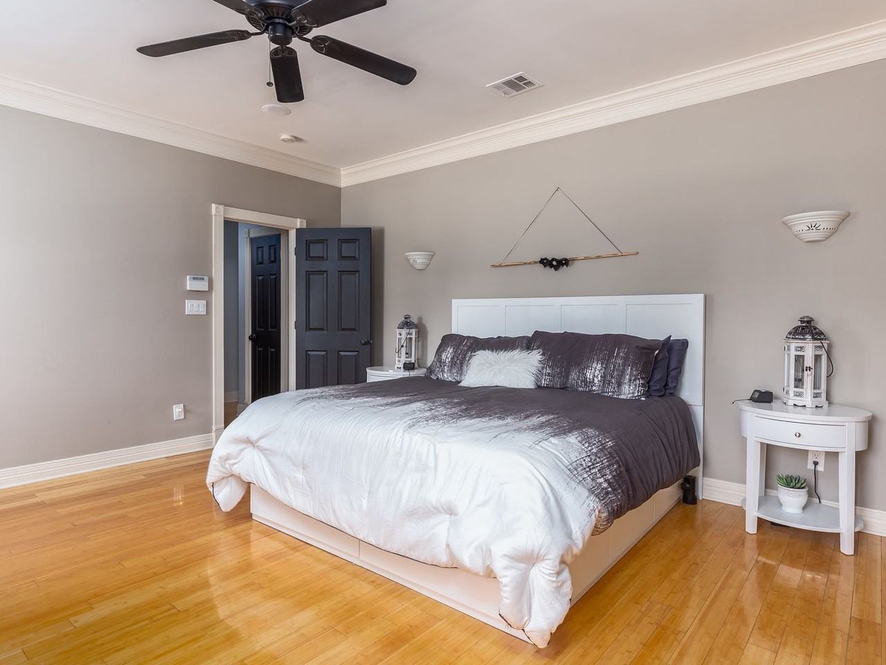 1900 Red Rock Dr - Photo 6 of 44