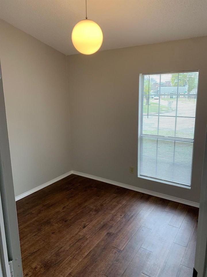 7616 Honeybee Ct - Photo 3 of 3