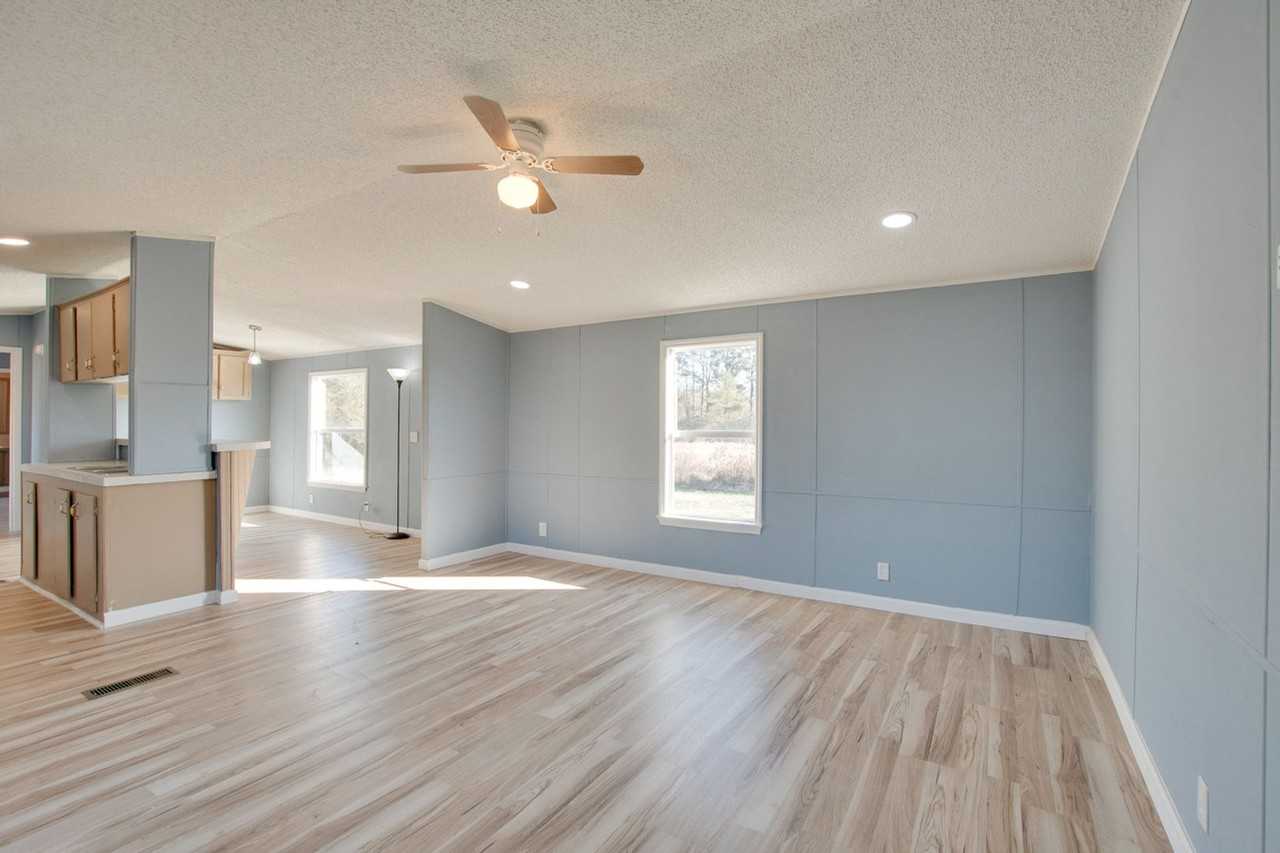 156 Kinney Rd - Photo 3 of 16