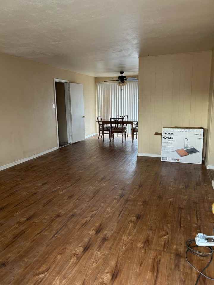 1260 Plymouth Way - Photo 2 of 10