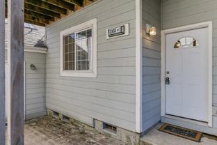 IveJ02 - Photo 1 of 1