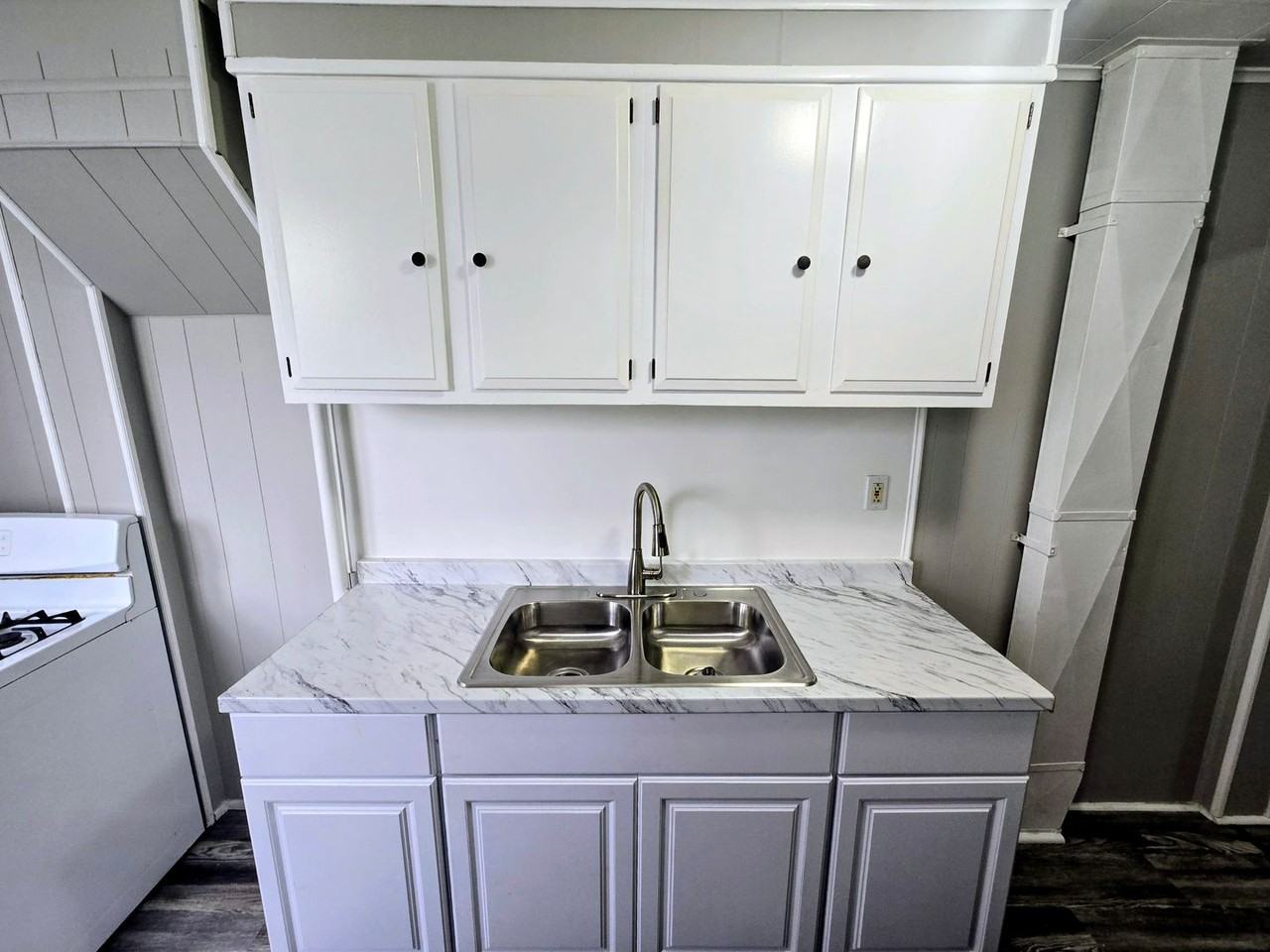 N Lumber St - Photo 5 of 11