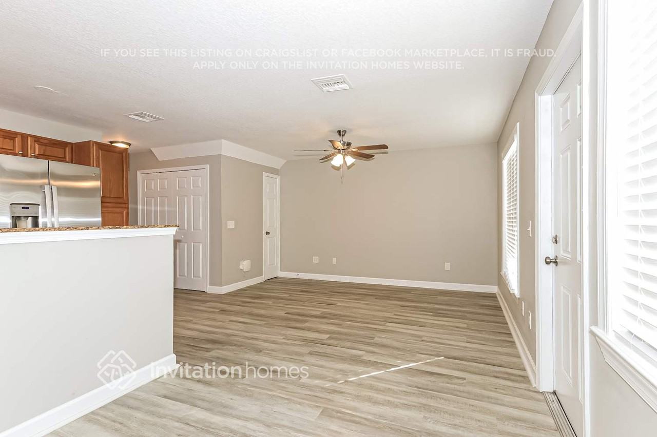 149 Carol Susan Ln - Photo 7 of 18