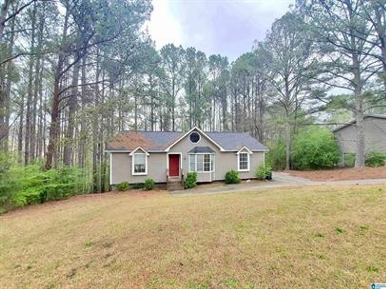 620 15th Ave Nw - Photo 2 of 17