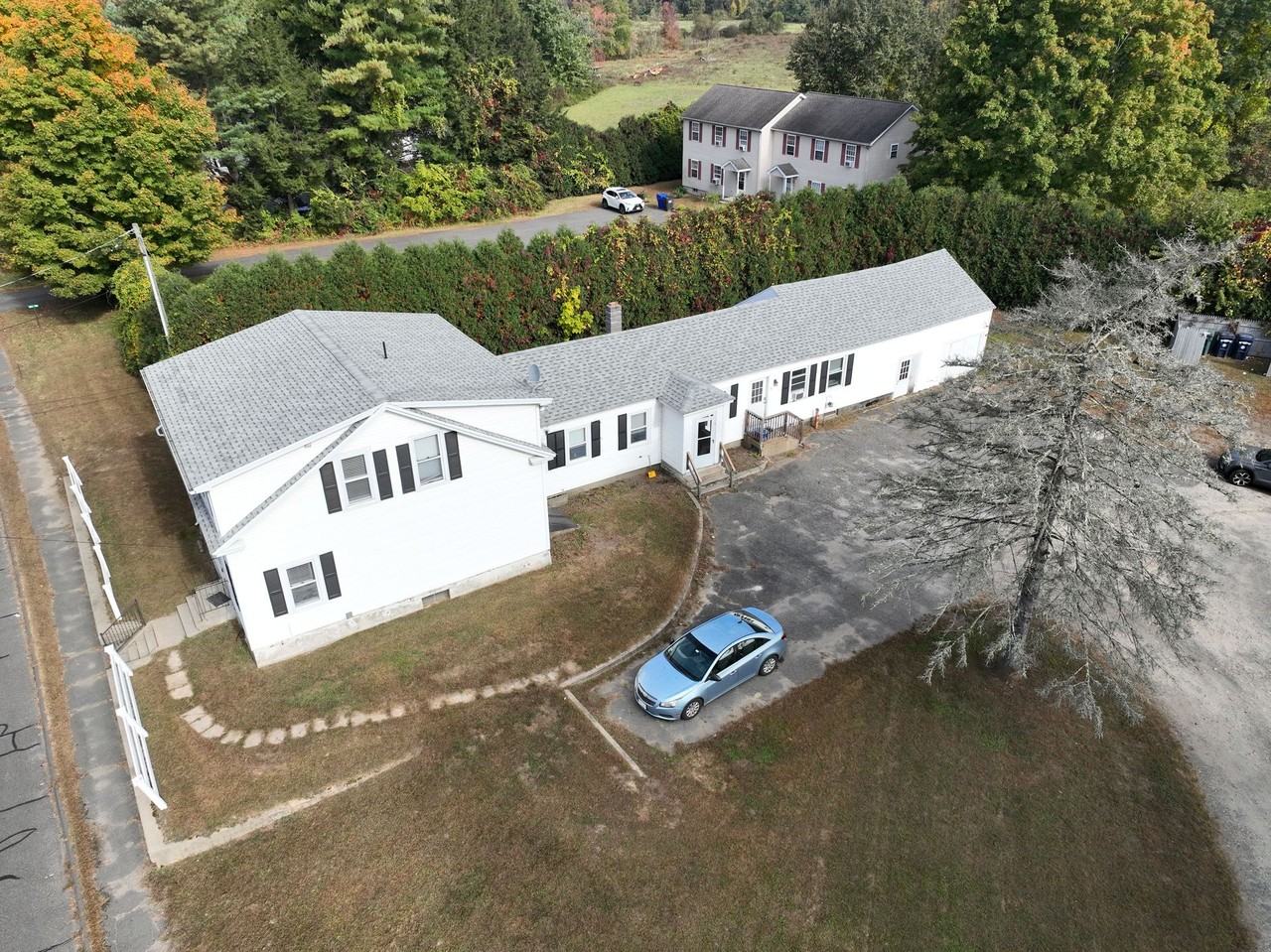 310 Belchertown Rd - Photo 4 of 50