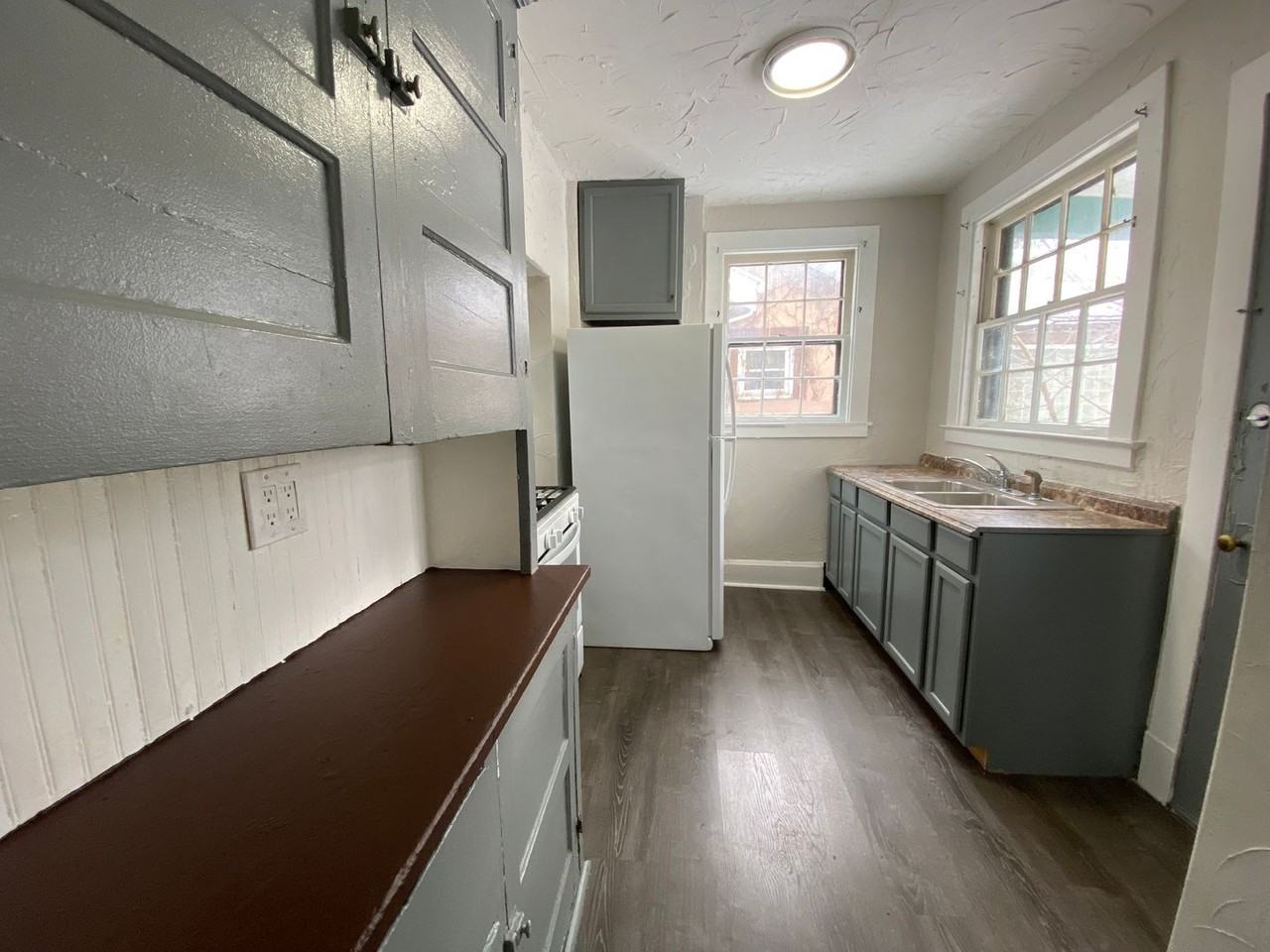 1578 Pilgrim St - Photo 5 of 11