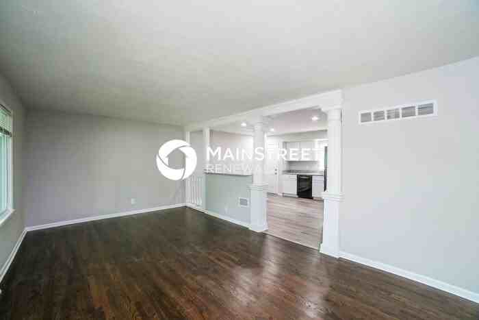 4139 N Spruce Ave - Photo 6 of 17