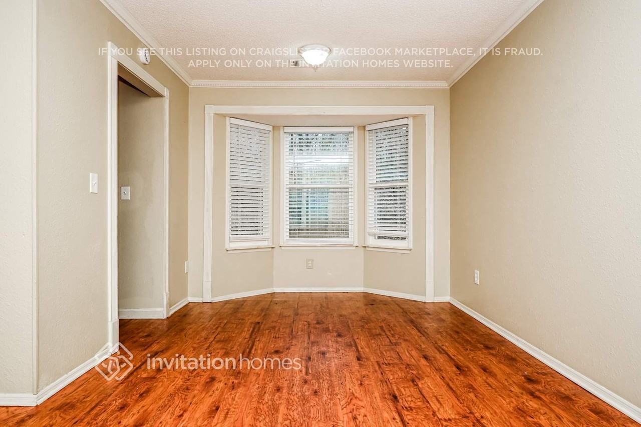 1616 Picadilly Ct Ne - Photo 6 of 18