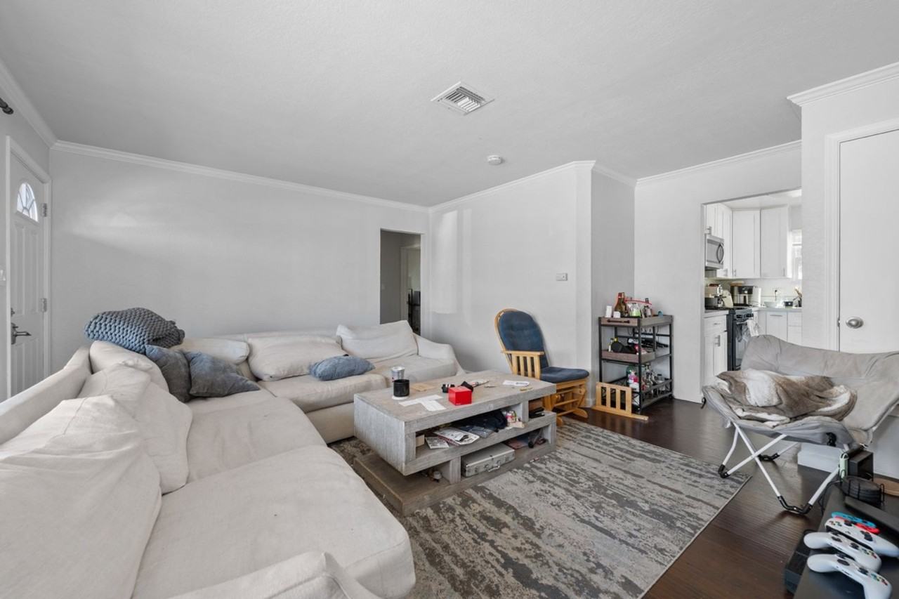 6451 Richard St - Photo 5 of 24