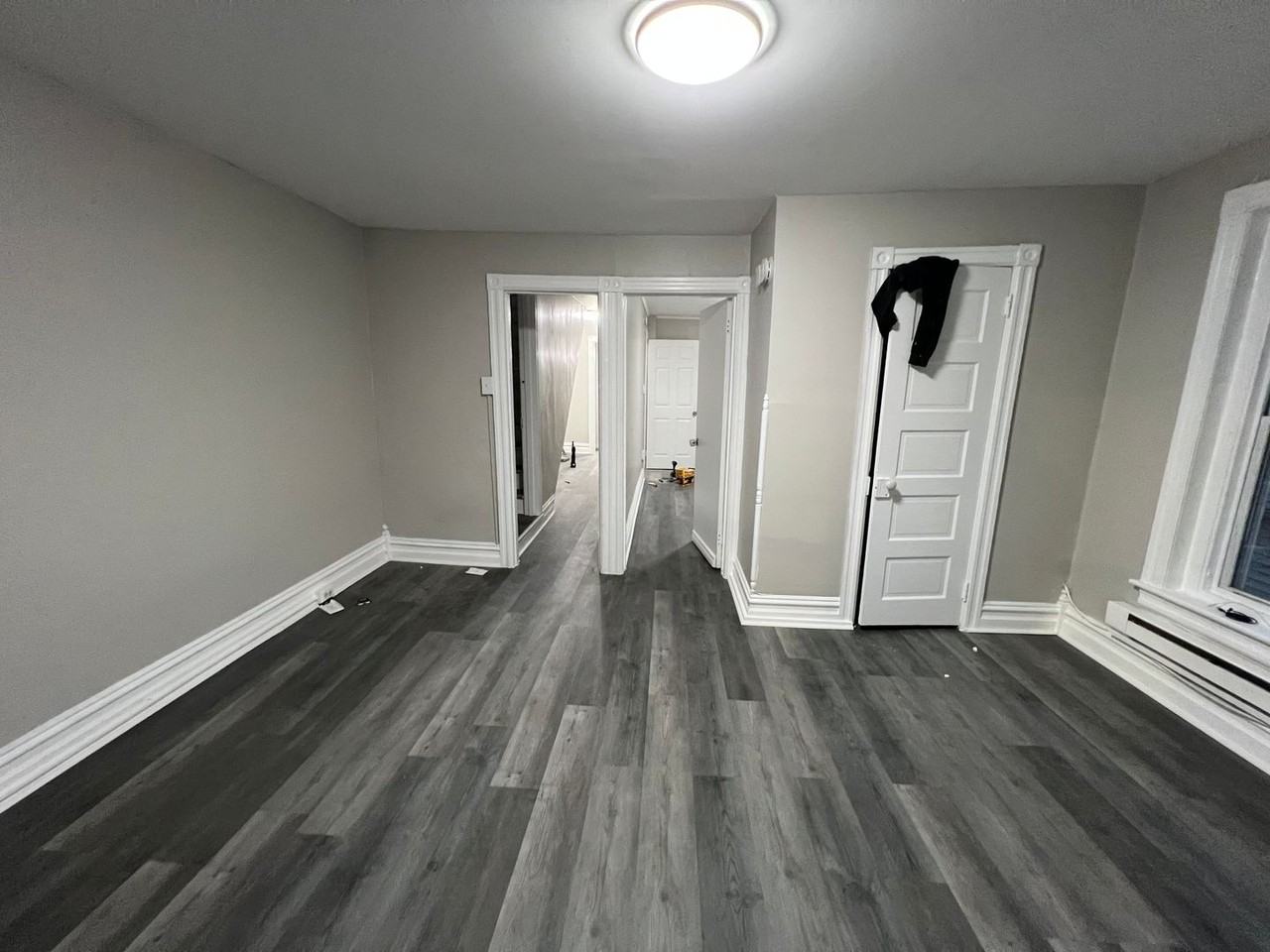 240 E Hamilton St - Photo 2 of 5