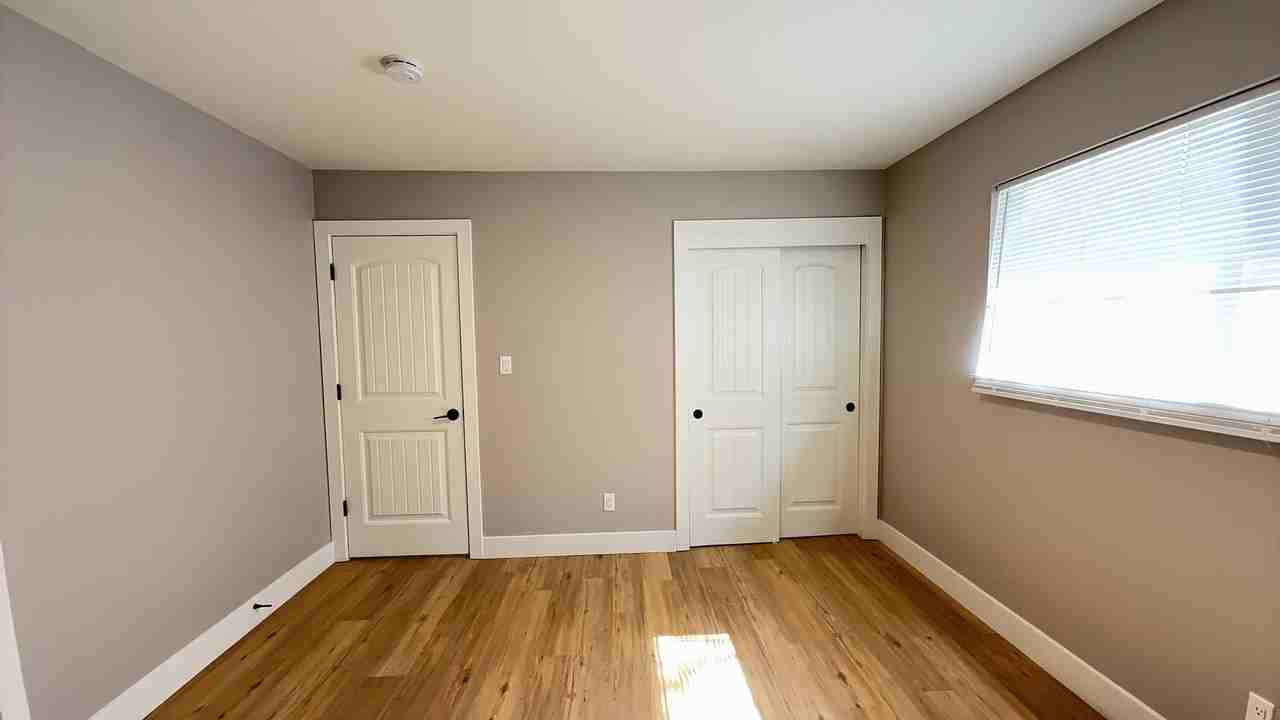 1502 Rand Ave - Photo 7 of 8