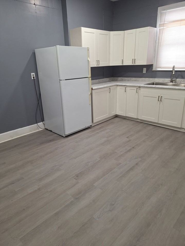 1527 W 6th St - Photo 3 of 38