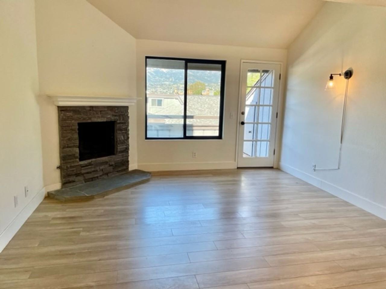 1050 Vista Del Pueblo #13 - Photo 3 of 10