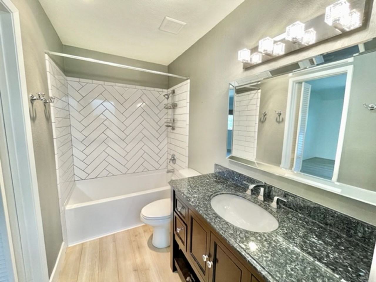 1050 Vista Del Pueblo #13 - Photo 7 of 10