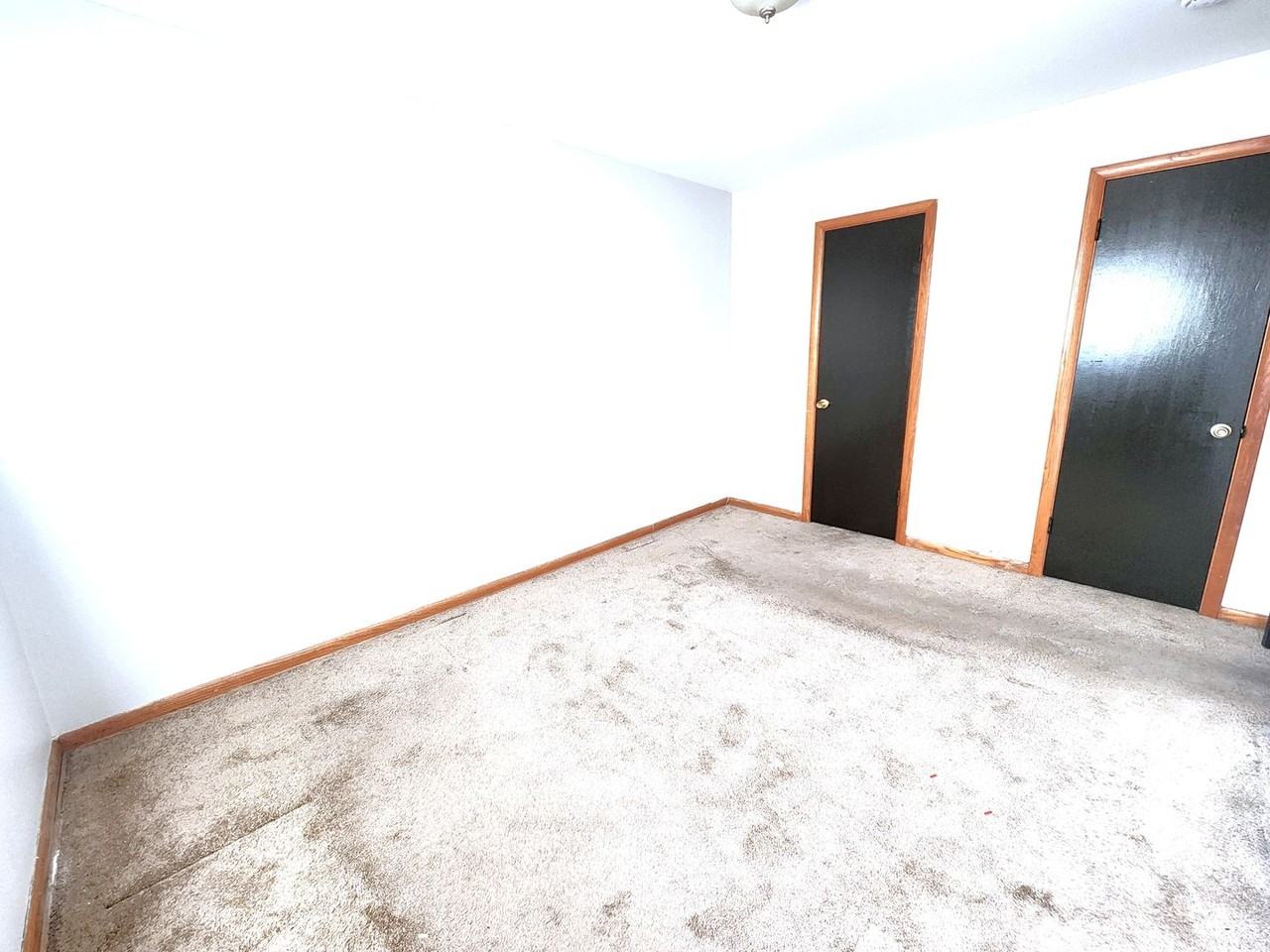 11027 W Hampton Ave - Photo 6 of 9