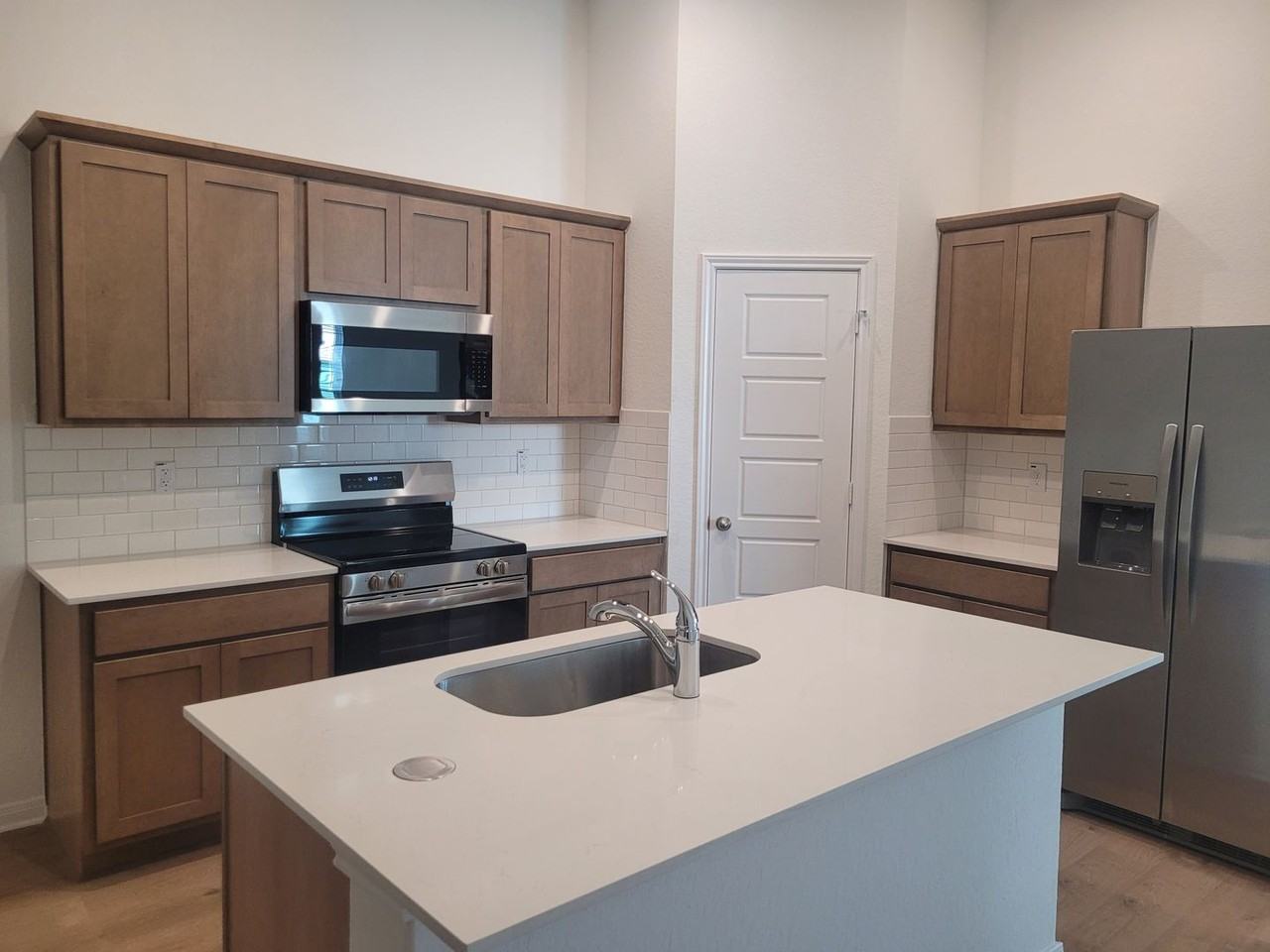 5407 Devils Gate #2 - Photo 3 of 16