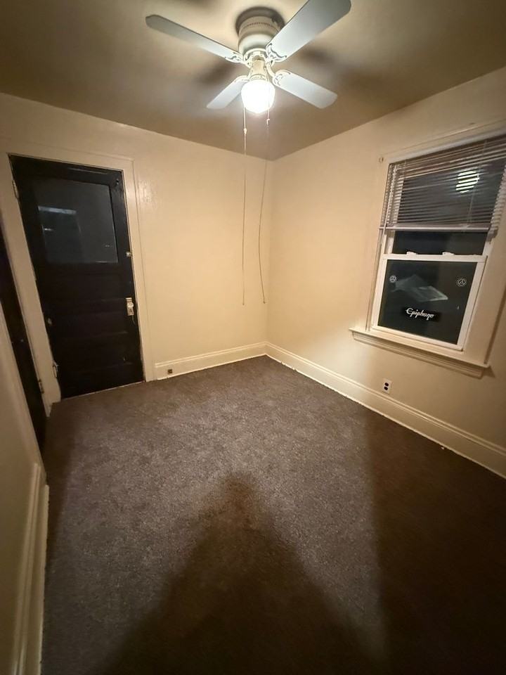 3935 E 147th St - Photo 6 of 9