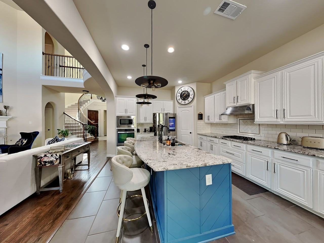 7312 Plumas Pl - Photo 3 of 26