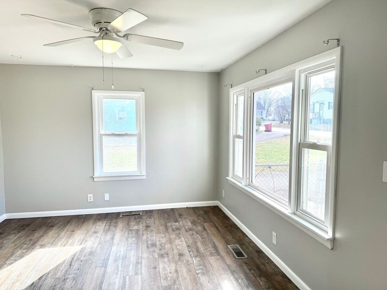 202 N Wooldridge Rd - Photo 4 of 23