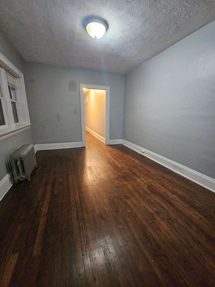 16812 Madison Ave - Photo 5 of 13