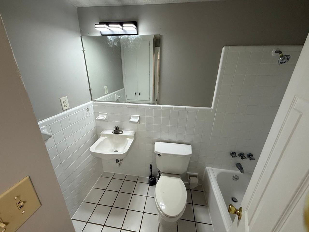 106 White Oak Dr - Photo 4 of 9